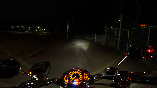 画像・純正バルブとの比較：スフィアLEDハイビーム